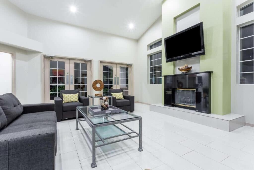 1 Bedroom Chandler