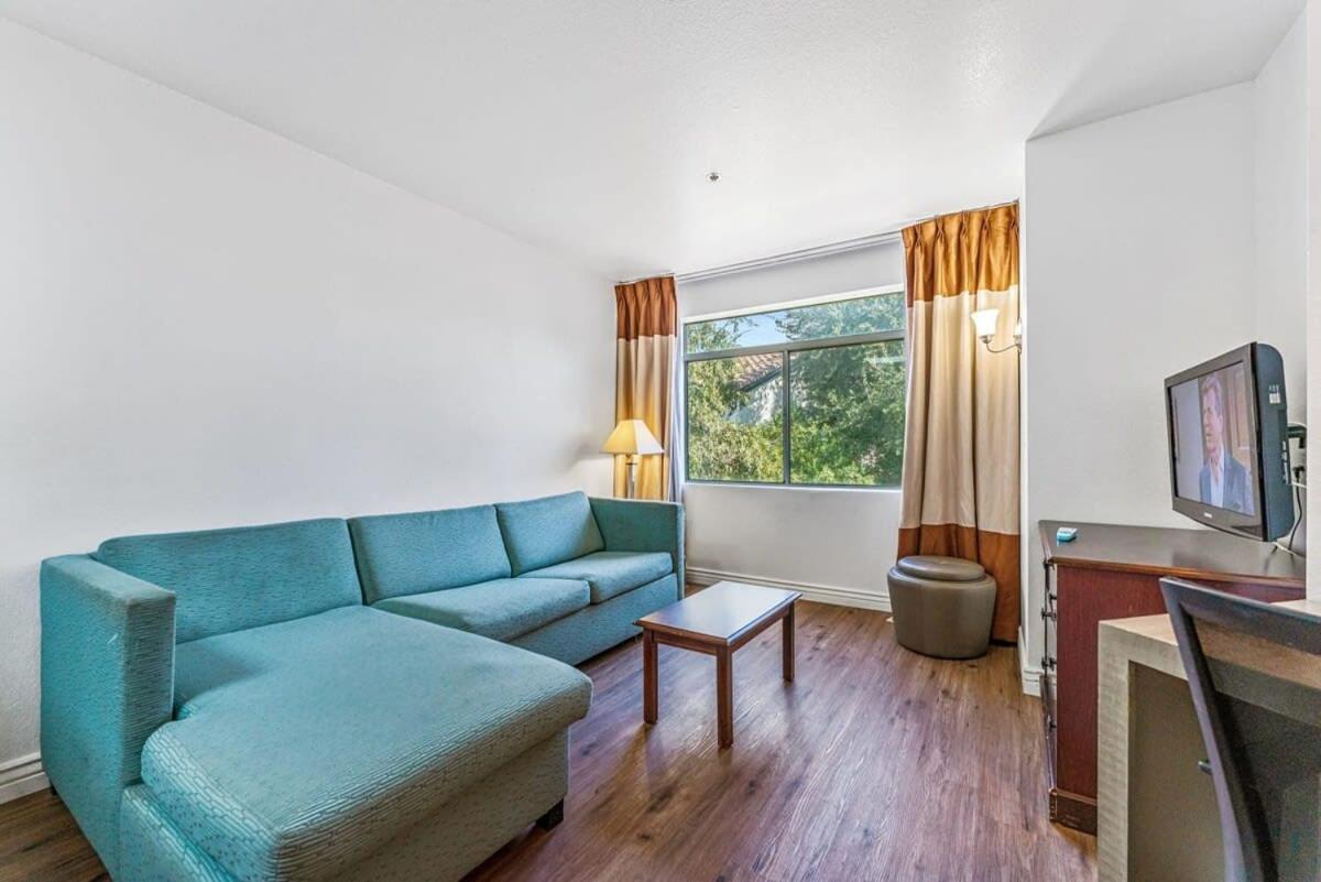 1 Bedroom * Chandler